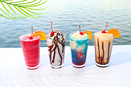 What does your birth month say about your perfect Caddy’s beach drink?